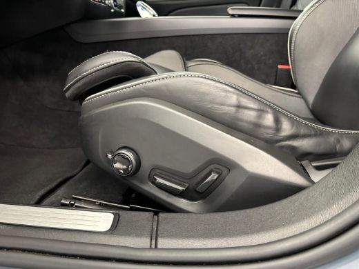 Volvo  V60 B4 Plus Dark | Premium audio | Trekhaak | Panoramadak | 360o camera | Apple Carplay/Android Auto ... ActivLease financial lease