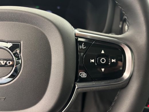 Volvo  V60 B4 Plus Dark | Premium audio | Trekhaak | Panoramadak | 360o camera | Apple Carplay/Android Auto ... ActivLease financial lease