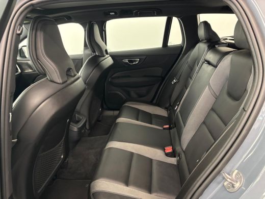 Volvo  V60 B4 Plus Dark | Premium audio | Trekhaak | Panoramadak | 360o camera | Apple Carplay/Android Auto ... ActivLease financial lease