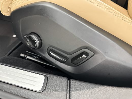 Volvo  V60 T8 Ultra Dark Performance | 20" | Bowers & Wilkins | Geventileerd Nappa | Massagestoelen | Getint... ActivLease financial lease
