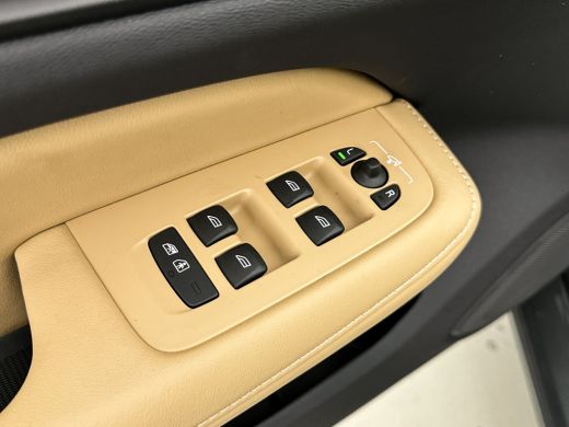 Volvo  V60 T8 Ultra Dark Performance | 20" | Bowers & Wilkins | Geventileerd Nappa | Massagestoelen | Getint... ActivLease financial lease
