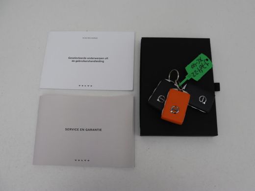 Volvo  XC40 Recharge P8 AWD R Design | Stoel & stuurverwarming | Camera | Leder/Alcantara | Adaptive cruise |... ActivLease financial lease