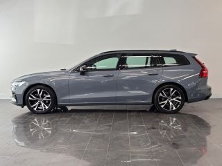 Volvo  V60 B4 Plus Dark | Premium audio | Trekhaak | Panoramadak | 360o camera | Apple Carplay/Android Auto ...