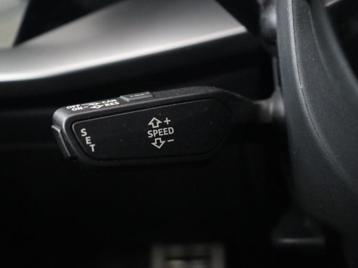 Audi A3 35 TFSI S edition | Carplay | Navigatie | Sportstoelen | Half leder | Full LED | Camera | Virtual... ActivLease financial lease