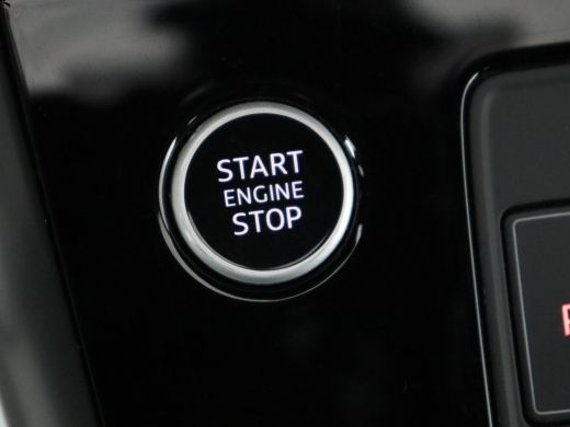 Audi A3 35 TFSI S edition | Carplay | Navigatie | Sportstoelen | Half leder | Full LED | Camera | Virtual... ActivLease financial lease