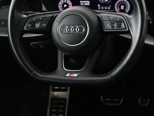 Audi A3 35 TFSI S edition | Carplay | Navigatie | Sportstoelen | Half leder | Full LED | Camera | Virtual... ActivLease financial lease