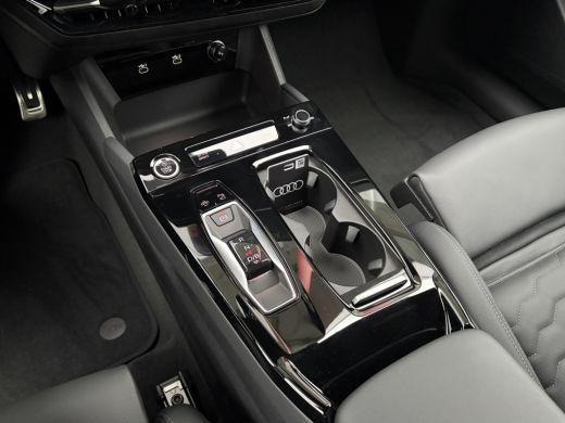 Audi A6 Avant e-tron Avant e-tron S edition 83kWh 286pk 21" LM velgen | 360&deg; camera | Leder ActivLease financial lease