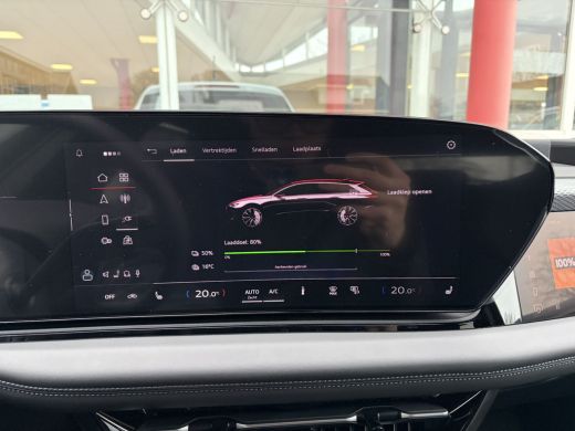 Audi A6 Avant e-tron Avant e-tron S edition 83kWh 286pk 21" LM velgen | 360&deg; camera | Leder ActivLease financial lease