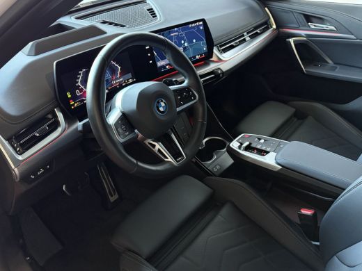 BMW X1 XDRIVE 25E M-SPORT LED PANO.SCHUIFDAK ELEK.KLEP NAVI STOELVERW M-SHADOW LINE ELEK.STOEL ZWARTE.HE... ActivLease financial lease