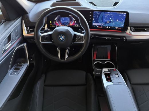 BMW X1 XDRIVE 25E M-SPORT LED PANO.SCHUIFDAK ELEK.KLEP NAVI STOELVERW M-SHADOW LINE ELEK.STOEL ZWARTE.HE... ActivLease financial lease