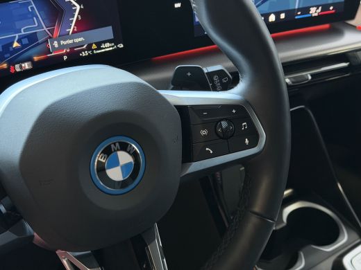 BMW X1 XDRIVE 25E M-SPORT LED PANO.SCHUIFDAK ELEK.KLEP NAVI STOELVERW M-SHADOW LINE ELEK.STOEL ZWARTE.HE... ActivLease financial lease