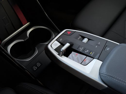 BMW X1 XDRIVE 25E M-SPORT LED PANO.SCHUIFDAK ELEK.KLEP NAVI STOELVERW M-SHADOW LINE ELEK.STOEL ZWARTE.HE... ActivLease financial lease