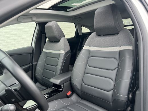 Citroën C4 1.2 Puretech Shine | Pano | Carplay | LED | Camera | HUD ActivLease financial lease