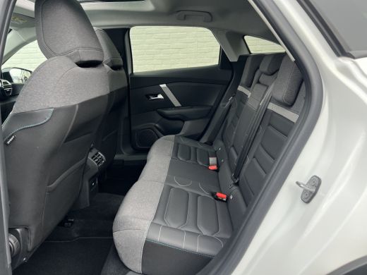 Citroën C4 1.2 Puretech Shine | Pano | Carplay | LED | Camera | HUD ActivLease financial lease