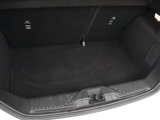 Ford Fiesta 1.0 EcoBoost ST-Line X | Stoel & stuurverwarming | Trekhaak | Camera | Adaptive cruise | Carplay ... ActivLease financial lease