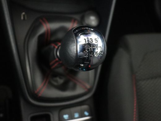 Ford Fiesta 1.0 EcoBoost ST-Line X | Stoel & stuurverwarming | Trekhaak | Camera | Adaptive cruise | Carplay ... ActivLease financial lease