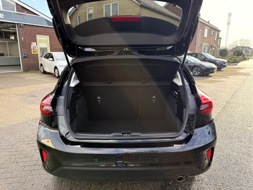 Ford Focus 1.0 EcoBoost Hybrid Titanium NL. Auto, ActivLease financial lease