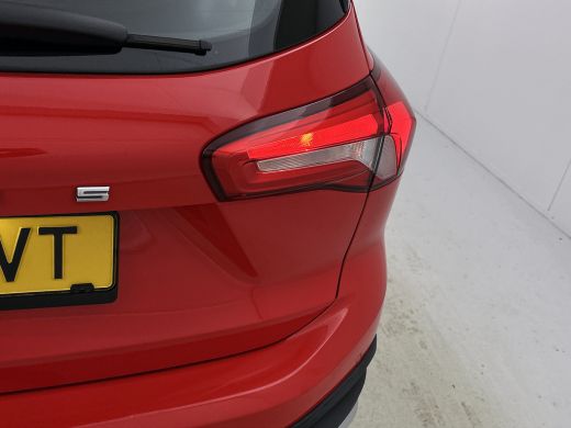 Ford Focus 1.5D 120PK Euro6 Active Business / Trekhaak / Navigatie / Airco / Pdc.V+A / Xenon / B&O Radio mul... ActivLease financial lease