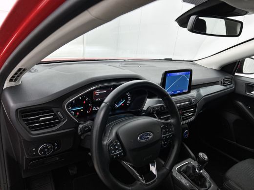 Ford Focus 1.5D 120PK Euro6 Active Business / Trekhaak / Navigatie / Airco / Pdc.V+A / Xenon / B&O Radio mul... ActivLease financial lease