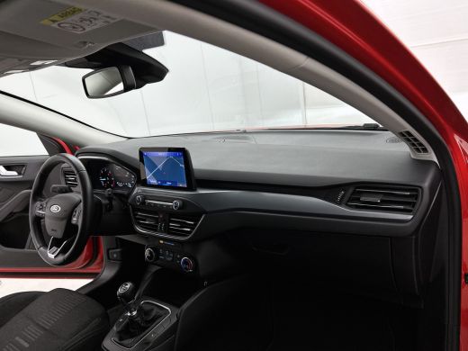 Ford Focus 1.5D 120PK Euro6 Active Business / Trekhaak / Navigatie / Airco / Pdc.V+A / Xenon / B&O Radio mul... ActivLease financial lease