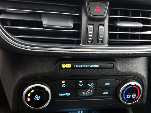 Ford Focus 1.5D 120PK Euro6 Active Business / Trekhaak / Navigatie / Airco / Pdc.V+A / Xenon / B&O Radio mul... ActivLease financial lease