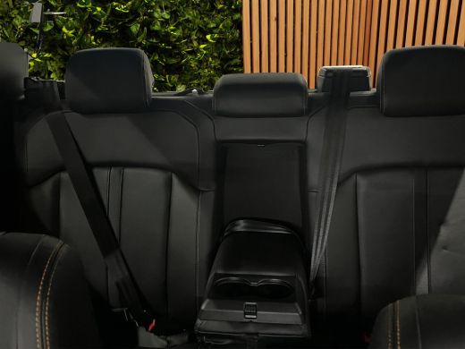 Ford Ranger Wildtrak PHEV Raptor Edition | 5-Persoons | 3500KG Trekgewicht | Rollertop | Trekhaak | Achteruit... ActivLease financial lease