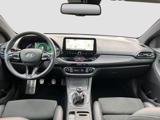 Hyundai i30 1.5 T-GDi 160pk MHEV N-Line | Premium audio | Camera | Trekhaak | Elektrische bestuurdersstoel me... ActivLease financial lease