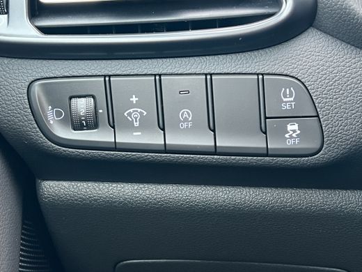 Hyundai i30 1.5 T-GDi 160pk MHEV N-Line | Premium audio | Camera | Trekhaak | Elektrische bestuurdersstoel me... ActivLease financial lease