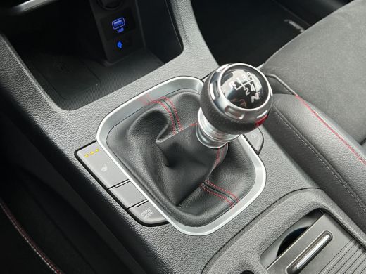 Hyundai i30 1.5 T-GDi 160pk MHEV N-Line | Premium audio | Camera | Trekhaak | Elektrische bestuurdersstoel me... ActivLease financial lease