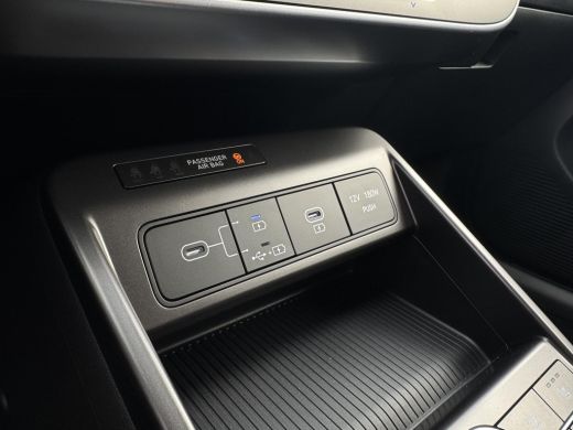 Hyundai Kona 1.6 GDI HEV Comfort Smart | Uit voorraad leverbaar! | Cruise Control | Navigatie | Camera | Licht... ActivLease financial lease