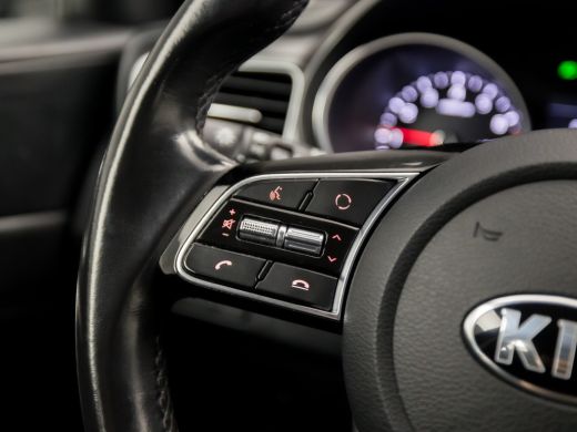 Kia Ceed Sportswagon 1.4 T-GDi DynamicLine 141Pk Automaat (APPLE CARPLAY, GROOT NAVI, CAMERA, TREKHAAK, SPORTSTOELEN, ... ActivLease financial lease