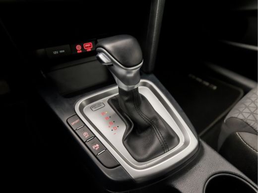 Kia Ceed Sportswagon 1.4 T-GDi DynamicLine 141Pk Automaat (APPLE CARPLAY, GROOT NAVI, CAMERA, TREKHAAK, SPORTSTOELEN, ... ActivLease financial lease