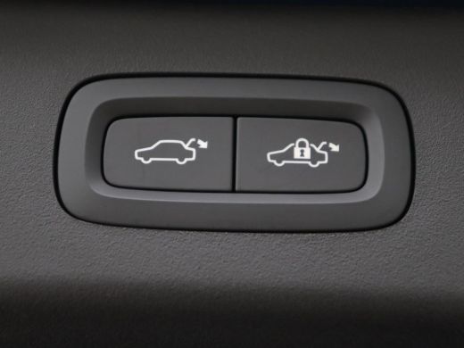 Lynk & Co 01 1.5 Plug In | Panoramadak | Infinity by Harman | Camera | Adaptive cruise | Stoelverwarming | Car... ActivLease financial lease