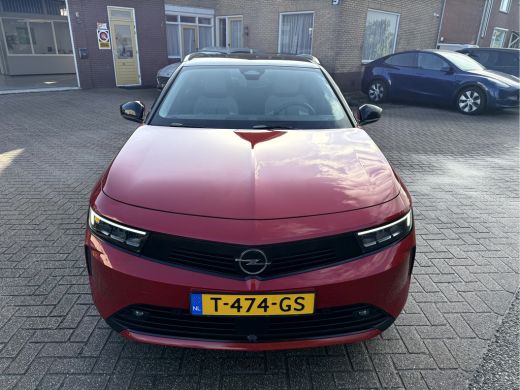Opel Astra Sports Tourer 1.2 130pk Level 4 17''Lmv, Trekhaak, Camera, App Connect ActivLease financial lease