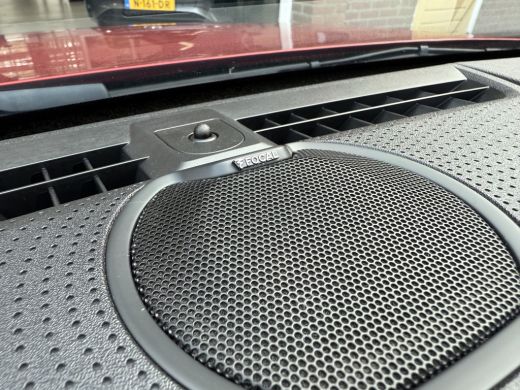 Peugeot 308 1.6 HYbrid 180 GT Pack Business Vol Opties!! ActivLease financial lease