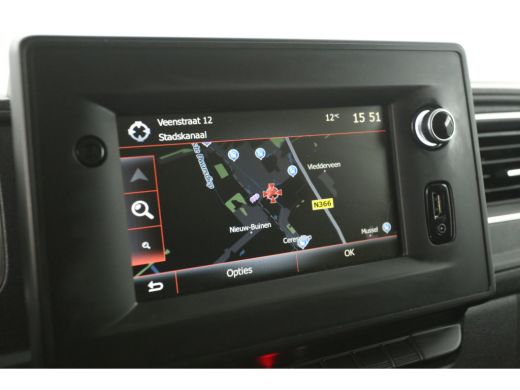 Renault Master T35 2.3 dCi 180PK L2H2 | Airco | Camera | Cruise | 3-Zits | Trekh. | Navi | Carplay | Parkeersens. ActivLease financial lease