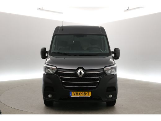 Renault Master T35 2.3 dCi 180PK L2H2 | Airco | Camera | Cruise | 3-Zits | Trekh. | Navi | Carplay | Parkeersens. ActivLease financial lease