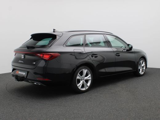 Seat Leon Sportstourer 1.5 TSI FR Business Intense 130PK Trekhaak, 17" LM Velgen, Cruise Controle, PDC Voor... ActivLease financial lease