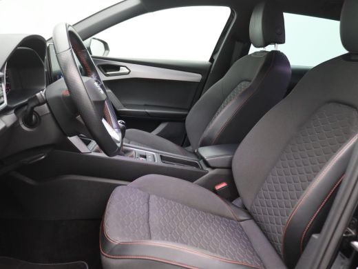 Seat Leon Sportstourer 1.5 TSI FR Business Intense 130PK Trekhaak, 17" LM Velgen, Cruise Controle, PDC Voor... ActivLease financial lease