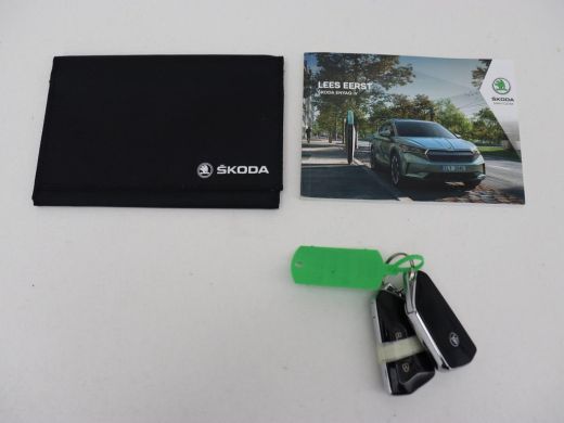 Skoda Enyaq iV 80 Sportline | Panoramadak | Head-Up | Stoelverwarming | Adaptive cruise | 360 Camera | Leder/Alc... ActivLease financial lease