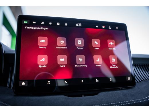 Skoda Superb Combi Sportline Business | Achteruitrijcamera | Climatronic, elektronische airconditioning met 3 ... ActivLease financial lease