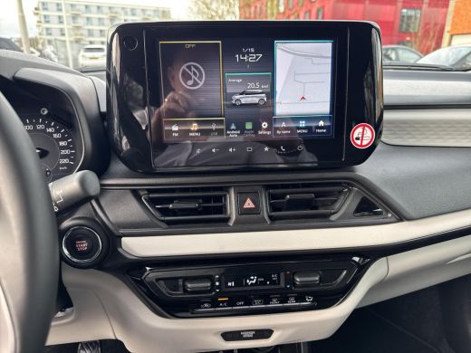 Suzuki Swift 1.2 Select Smart Hybrid | 06-10141018 Voor meer informatie ActivLease financial lease