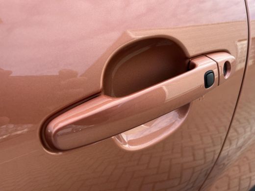 Toyota Aygo Hybrid 115 envy | Uit voorraad leverbaar | &euro; 500 extra inruilwaarde | ActivLease financial lease