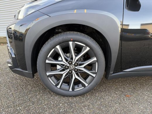 Toyota Aygo Hybrid 115 GR Sport ActivLease financial lease