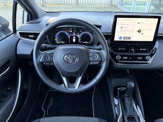Toyota Corolla Touring Sports Hybrid 140 Dynamic **STOELVERWARMING/ KEYLESS/ PARKEERSENSOREN/ GARANTIE** ActivLease financial lease