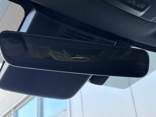 Toyota Corolla Touring Sports Hybrid 140 Dynamic **STOELVERWARMING/ KEYLESS/ PARKEERSENSOREN/ GARANTIE** ActivLease financial lease