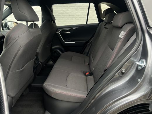 Toyota RAV4 2.5 Plug-in Hybrid AWD Bi-Tone | Navi | LED | Camera | CarPlay | ACC | HUD | 19 inch ActivLease financial lease