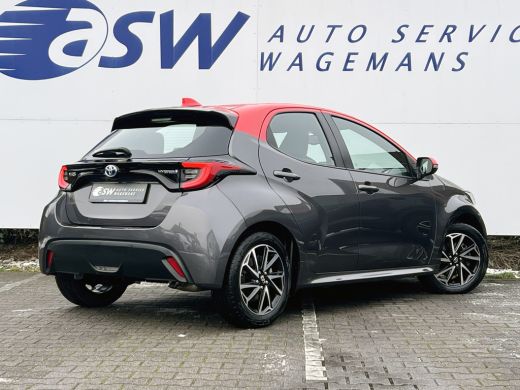 Toyota Yaris 1.5 Hybrid Dynamic | ACC | Dodehoek | LED | Carplay | Camera | PDC ActivLease financial lease