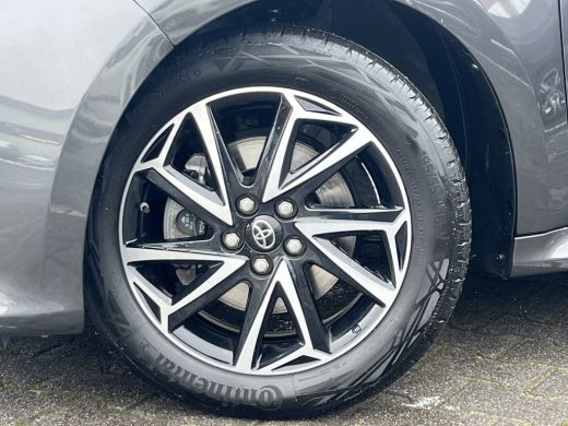 Toyota Yaris 1.5 Hybrid Dynamic | ACC | Dodehoek | LED | Carplay | Camera | PDC ActivLease financial lease