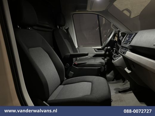 Volkswagen Crafter 2.0 TDI 141pk L3H3 L2H2 Euro6 Airco | Navigatie | Camera | LED | Apple Carplay | Adaptieve Cruise... ActivLease financial lease
